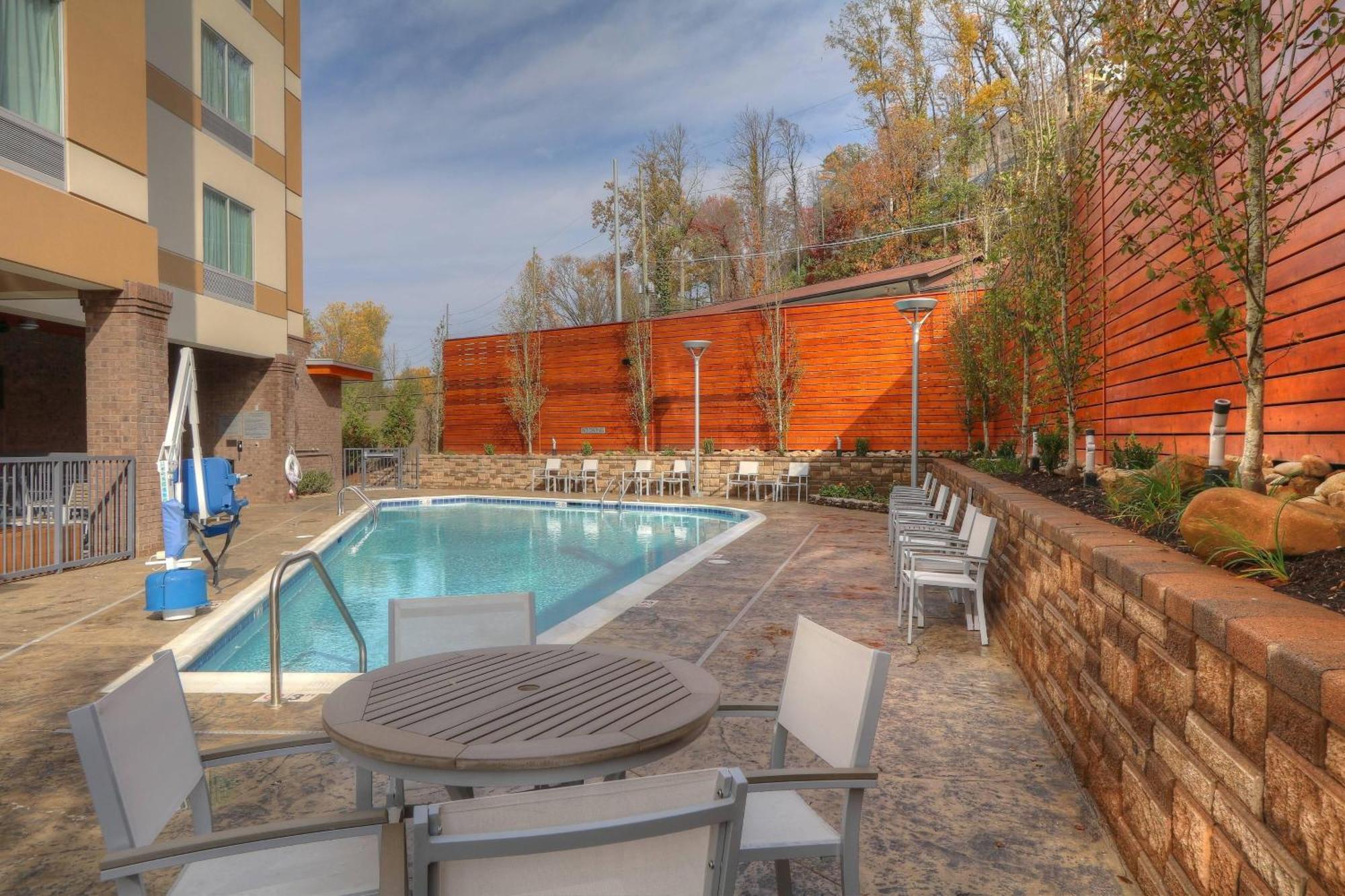 Fairfield Inn & Suites By Marriott Gatlinburg Downtown מראה חיצוני תמונה