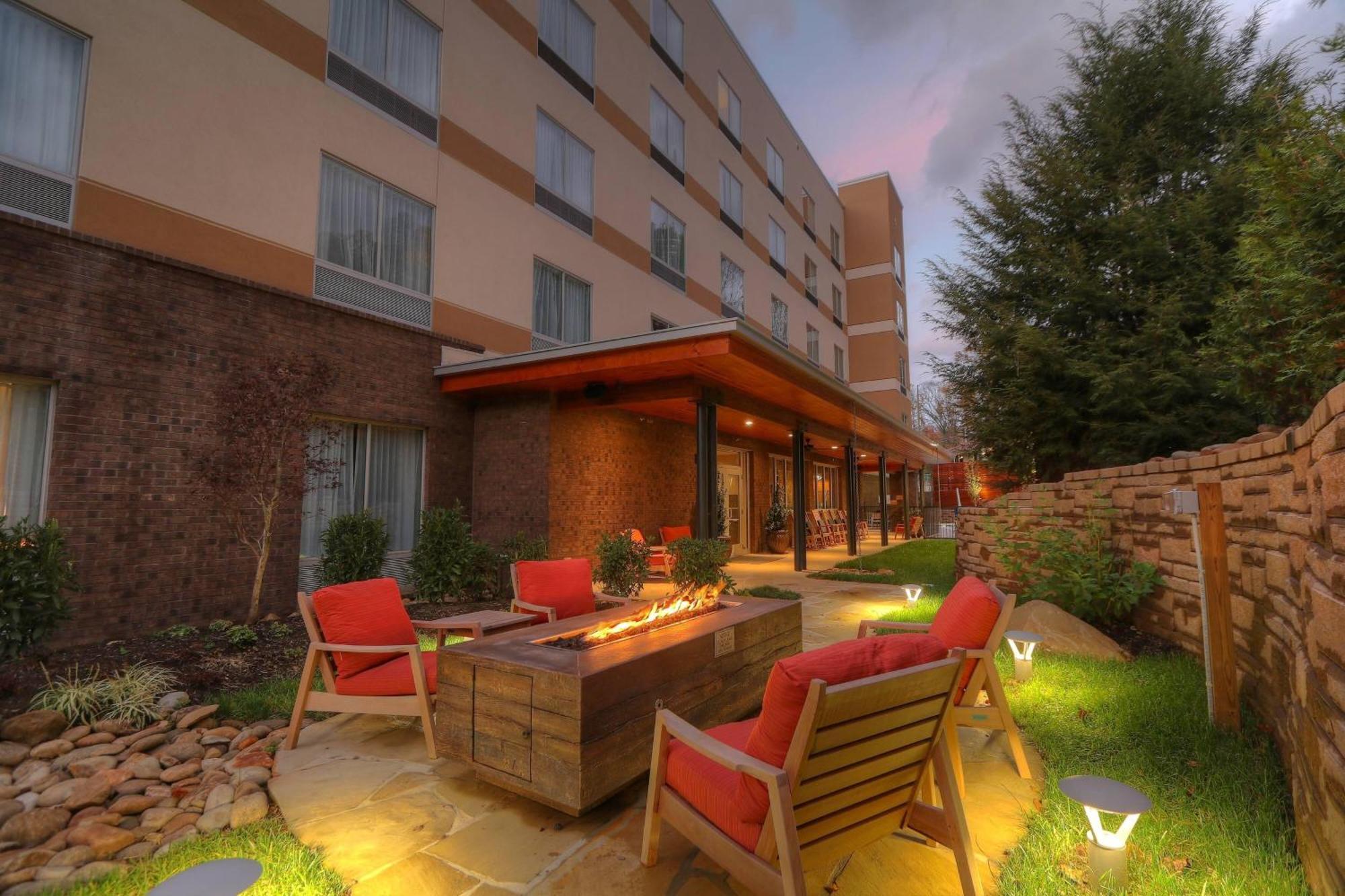 Fairfield Inn & Suites By Marriott Gatlinburg Downtown מראה חיצוני תמונה